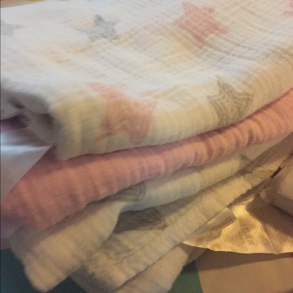 Baby girl bundle - Picture 2 of 5